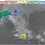 México, entre calor, lluvias y tolvaneras